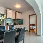 Haus Jelena 2 아파트