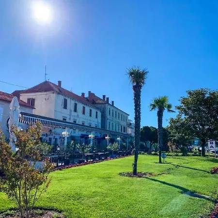 Haus Jelena 2 아파트 *